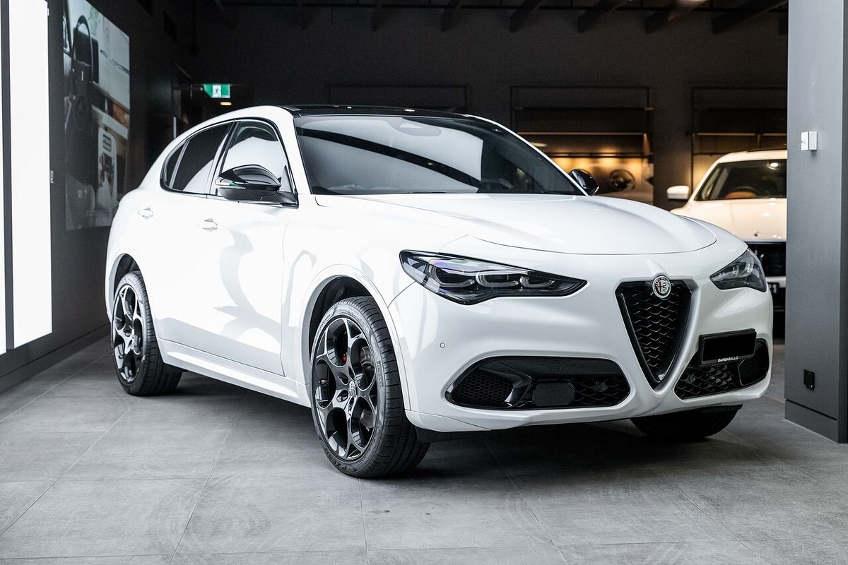 2025 Alfa Romeo Stelvio Tributo Italiano Series 5