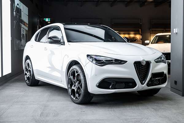 2025 Alfa Romeo Stelvio Tributo Italiano Series 5