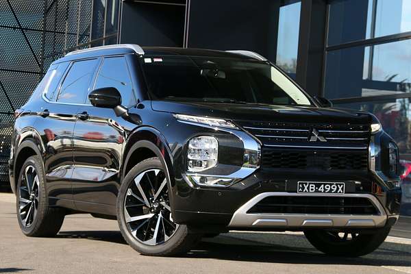 2022 Mitsubishi Outlander Exceed ZM
