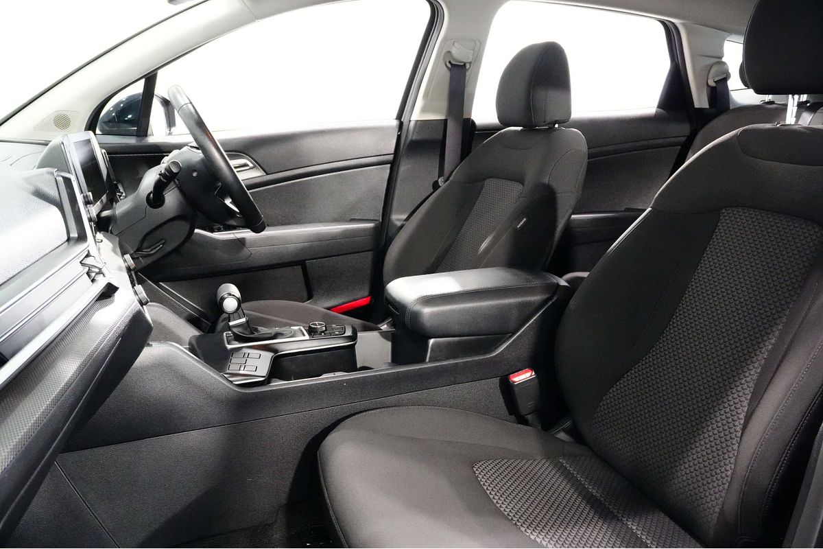 2022 Kia Sportage S NQ5
