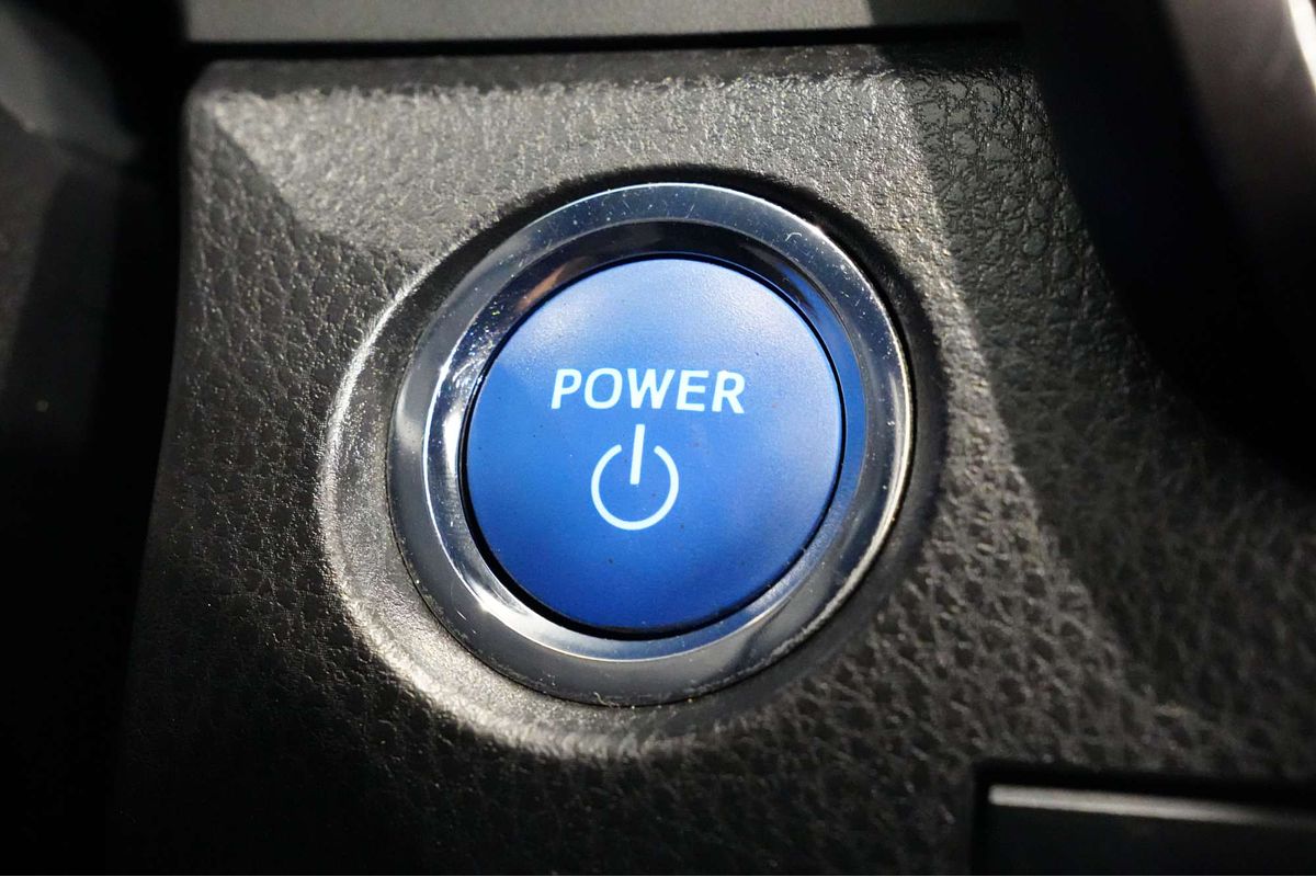 2019 Toyota Camry Ascent AXVH71R
