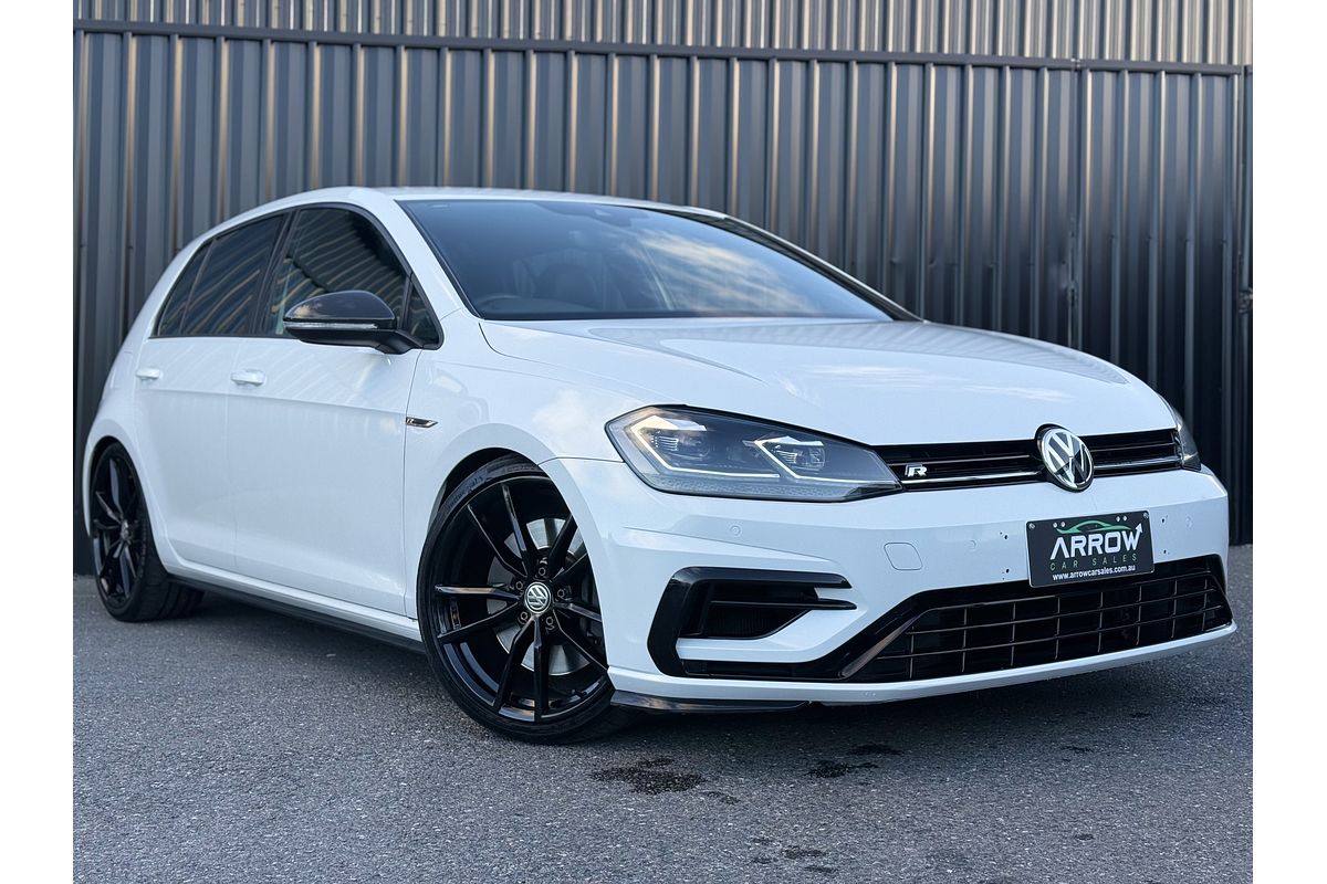 2017 Volkswagen Golf R Wolfsburg Edition 7.5