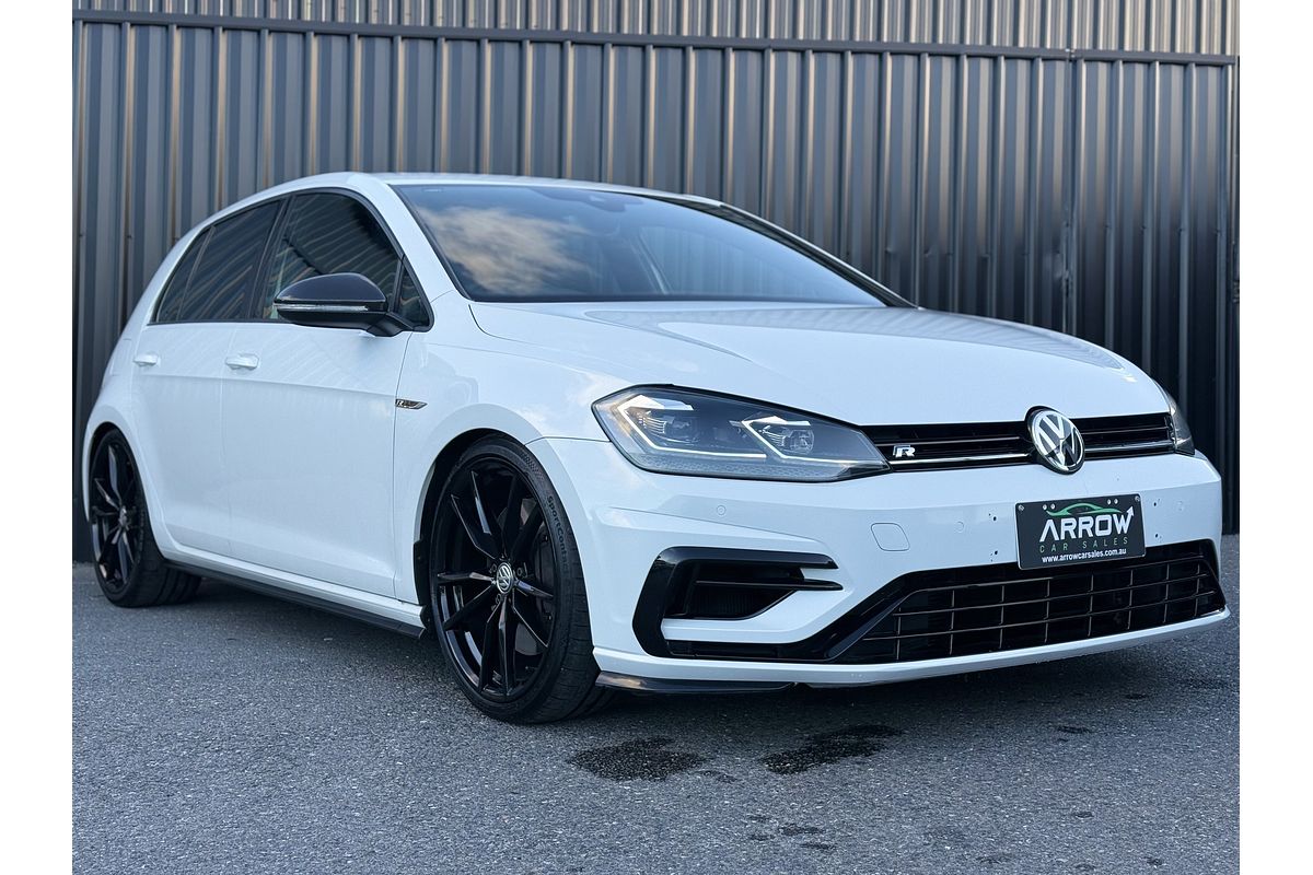 2017 Volkswagen Golf R Wolfsburg Edition 7.5