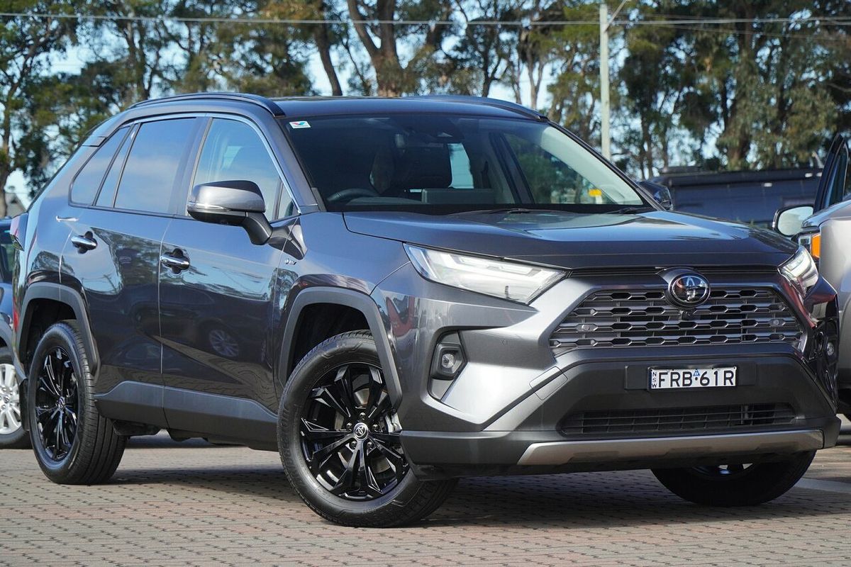 2025 Toyota RAV4 Cruiser AXAH52R