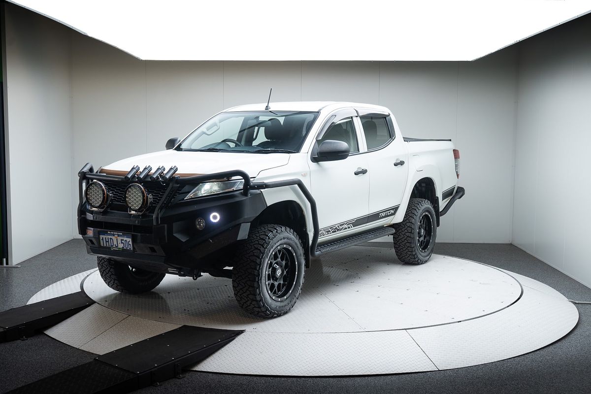 2019 Mitsubishi Triton GLX MR 4X4