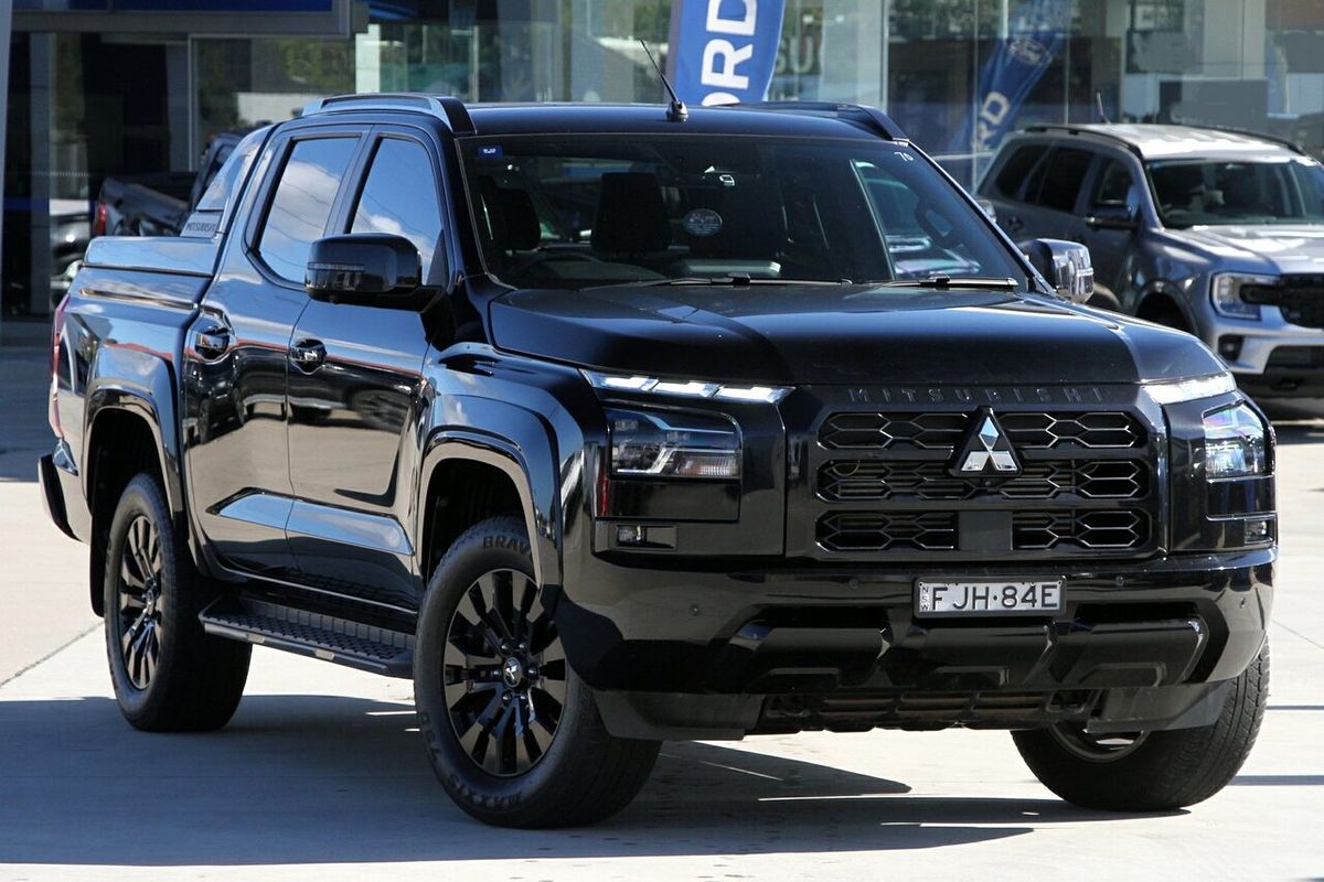 2024 Mitsubishi Triton GSR MV 4X4