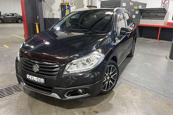 2015 Suzuki S-Cross GLX (4x2) JY