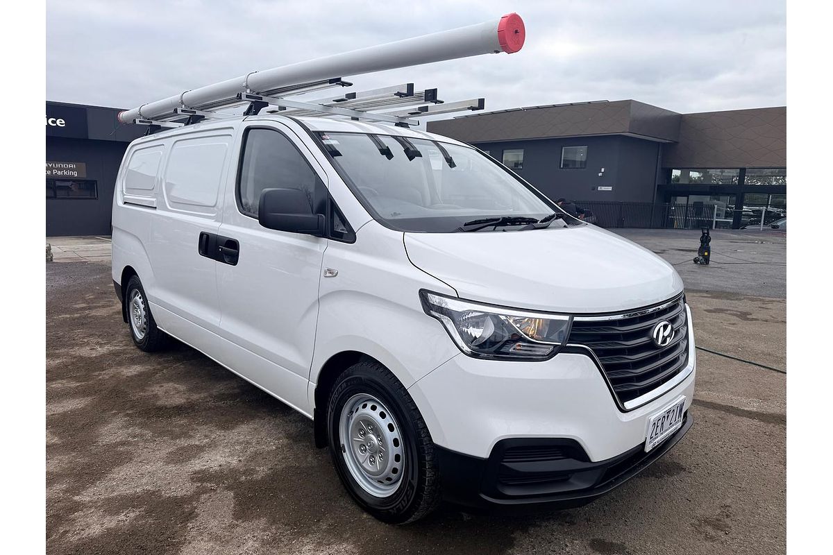 2021 Hyundai iLoad  TQ4