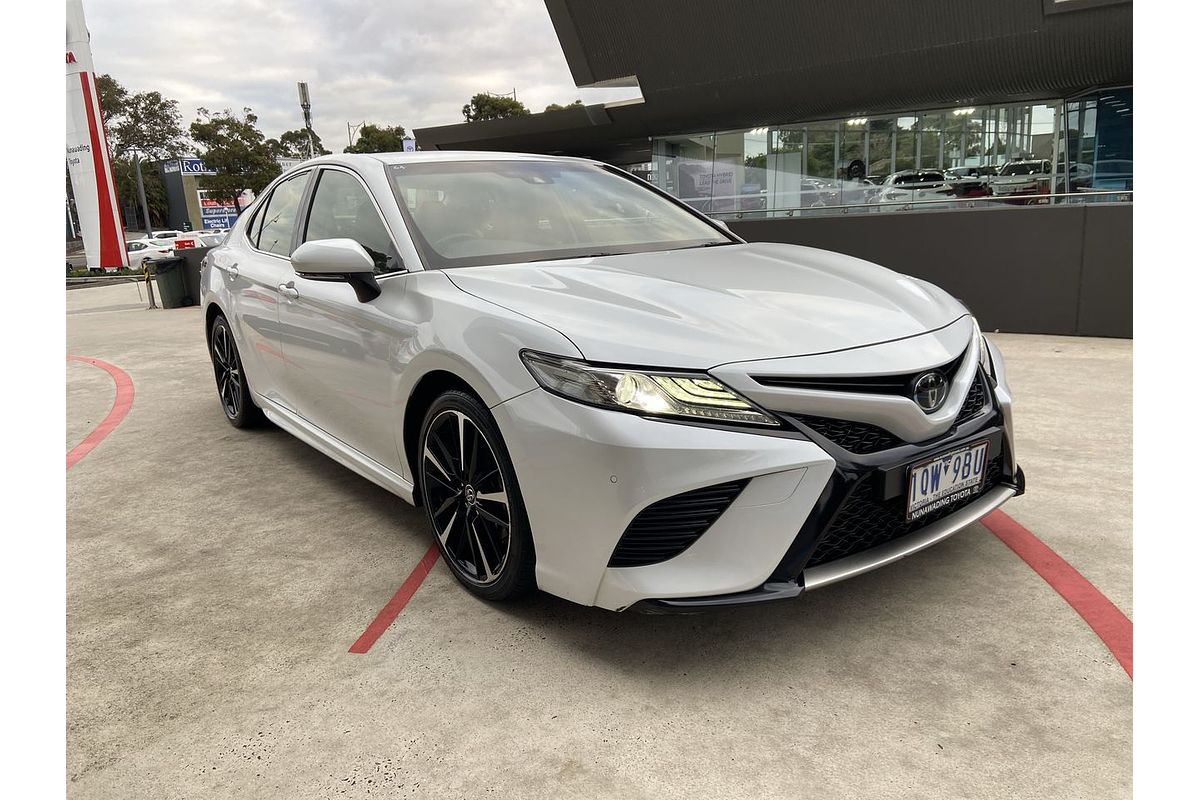 2019 Toyota Camry SX GSV70R