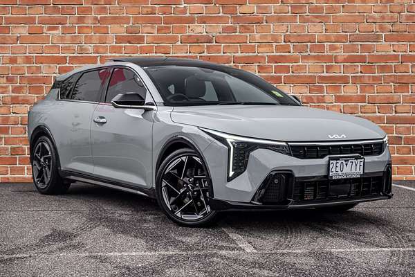 2025 Kia K4 GT-Line CL4m