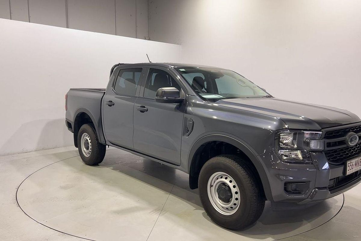 2025 Ford Ranger XL 4X4 2.0L