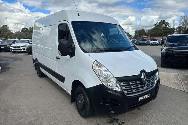 2018 Renault Master X62 MWB Mid Roof