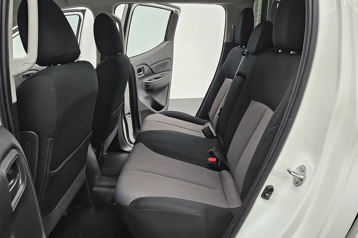 2020 Mitsubishi Triton GLX ADAS MR 4X4