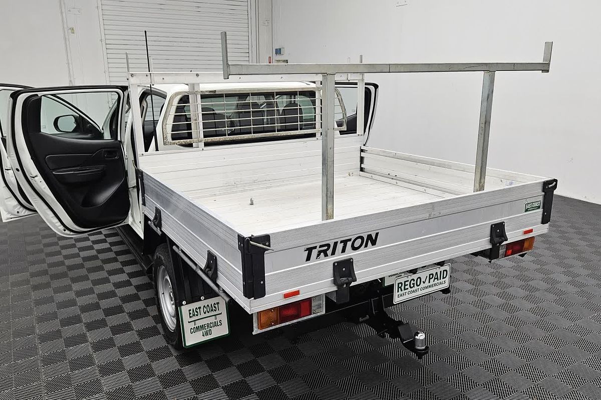 2022 Mitsubishi Triton GLX MR 4X4