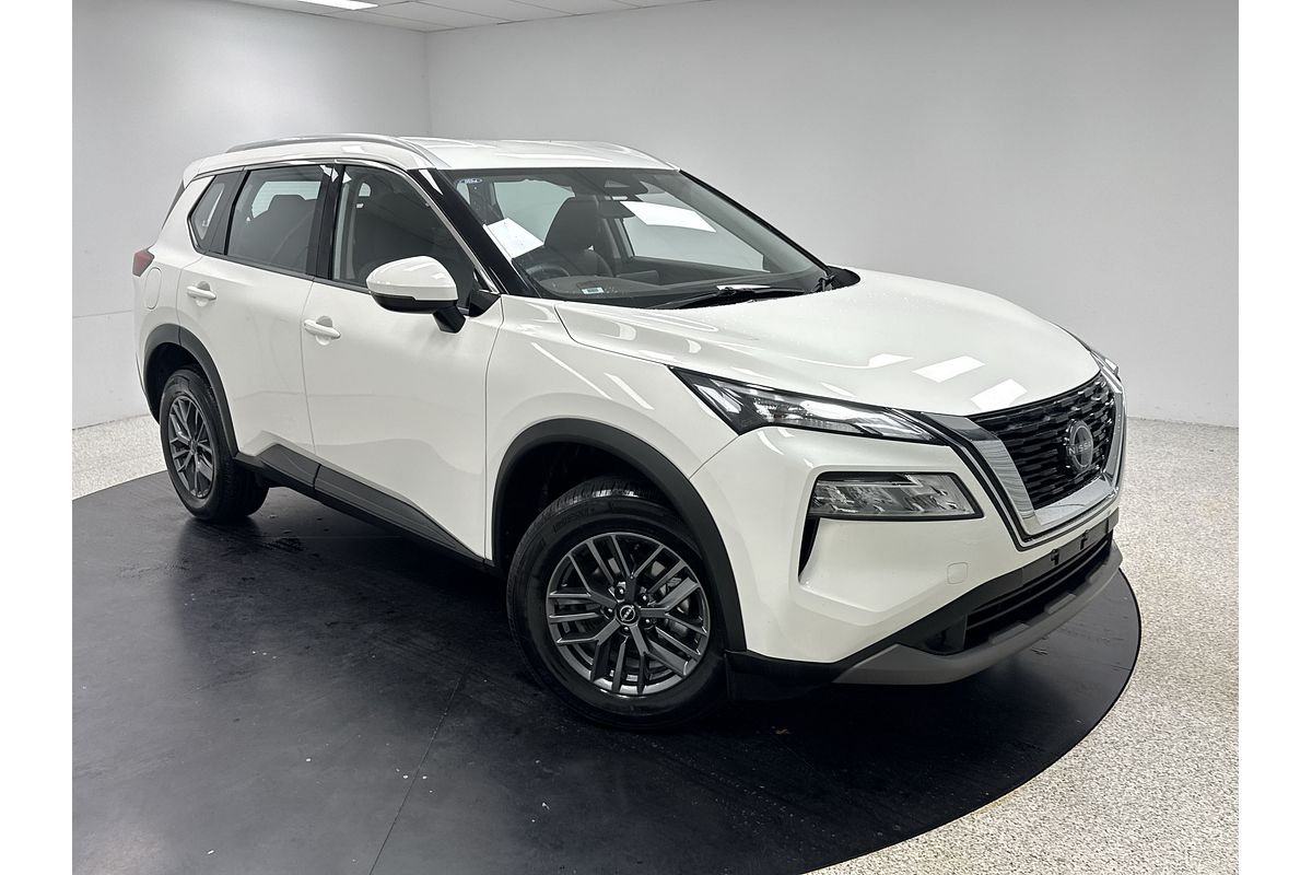 2025 Nissan X-TRAIL ST T33