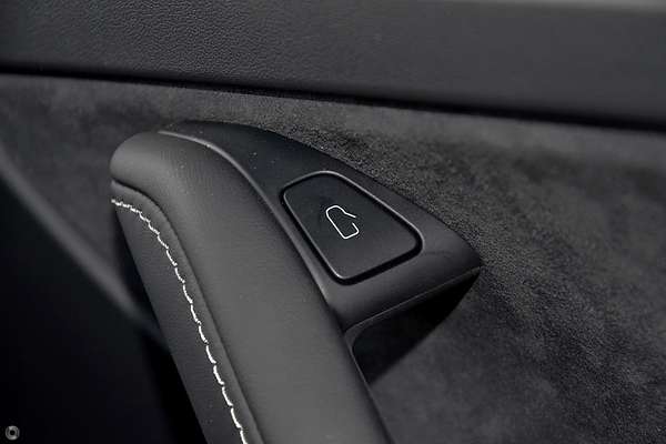 2023 Tesla Model 3 Rear-Wheel Drive thumb-12