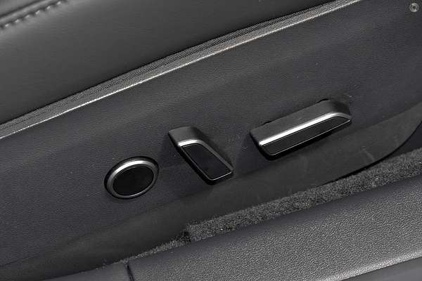 2023 Tesla Model 3 Rear-Wheel Drive thumb-13