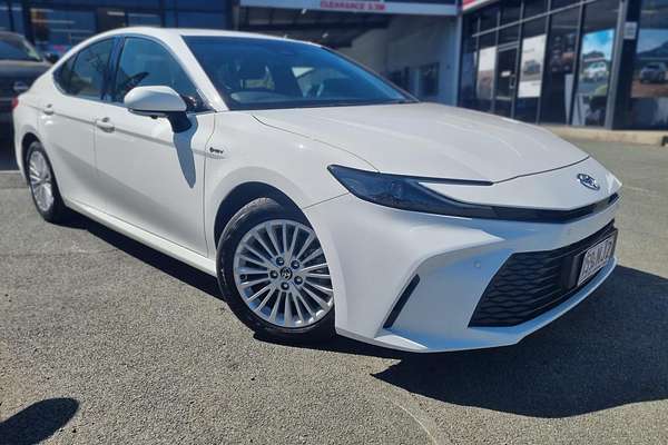 2025 Toyota Camry Ascent AXVH80R