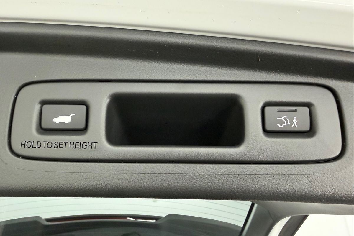 2023 Honda CR-V VTi LX AWD RW