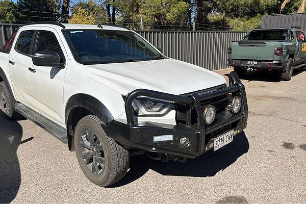 2023 Isuzu D-MAX X-TERRAIN 4X4 thumb-0