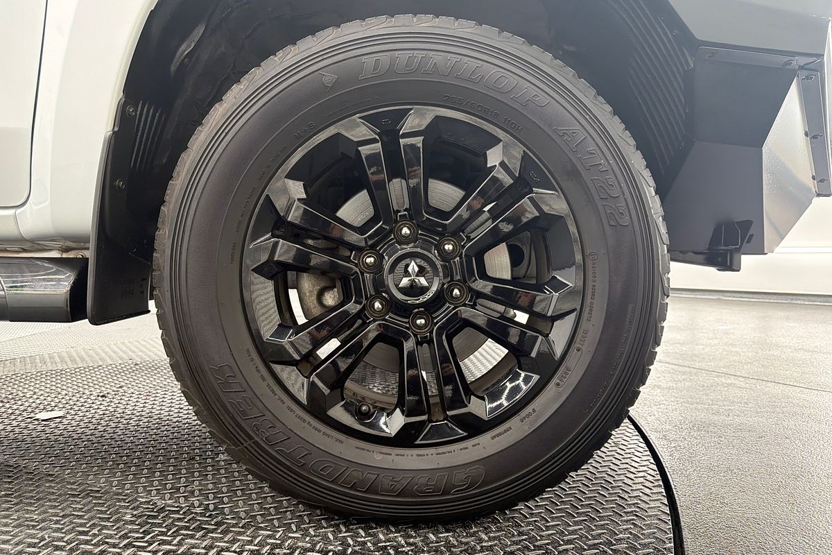 2022 Mitsubishi Triton GSR MR 4X4