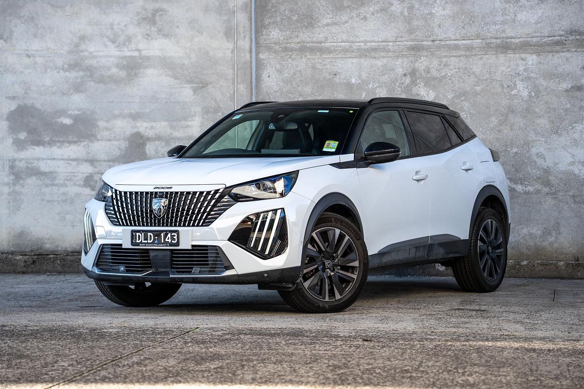 2025 Peugeot 2008 GT Hybrid P24