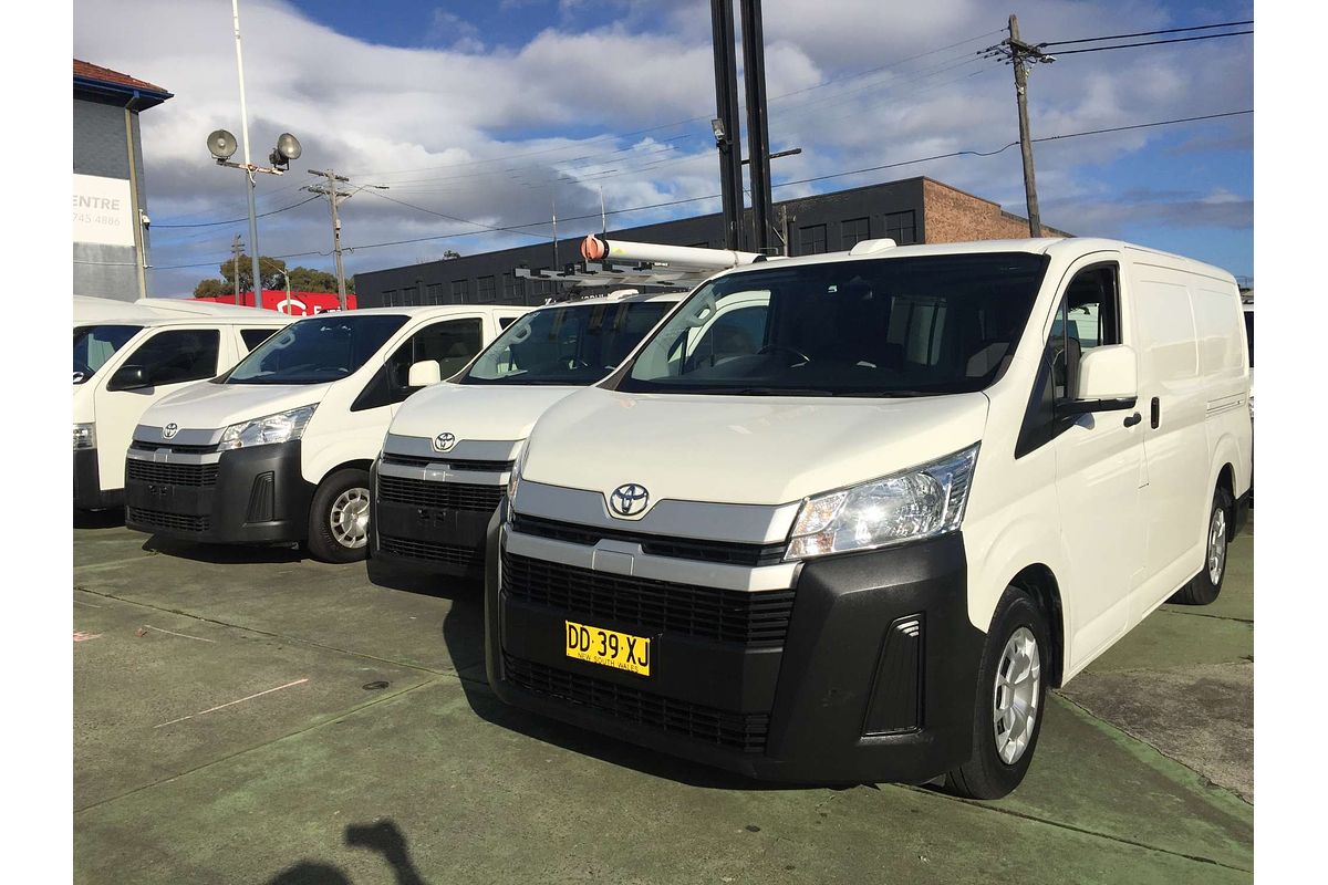 2022 Toyota Hiace LWB GDH300R