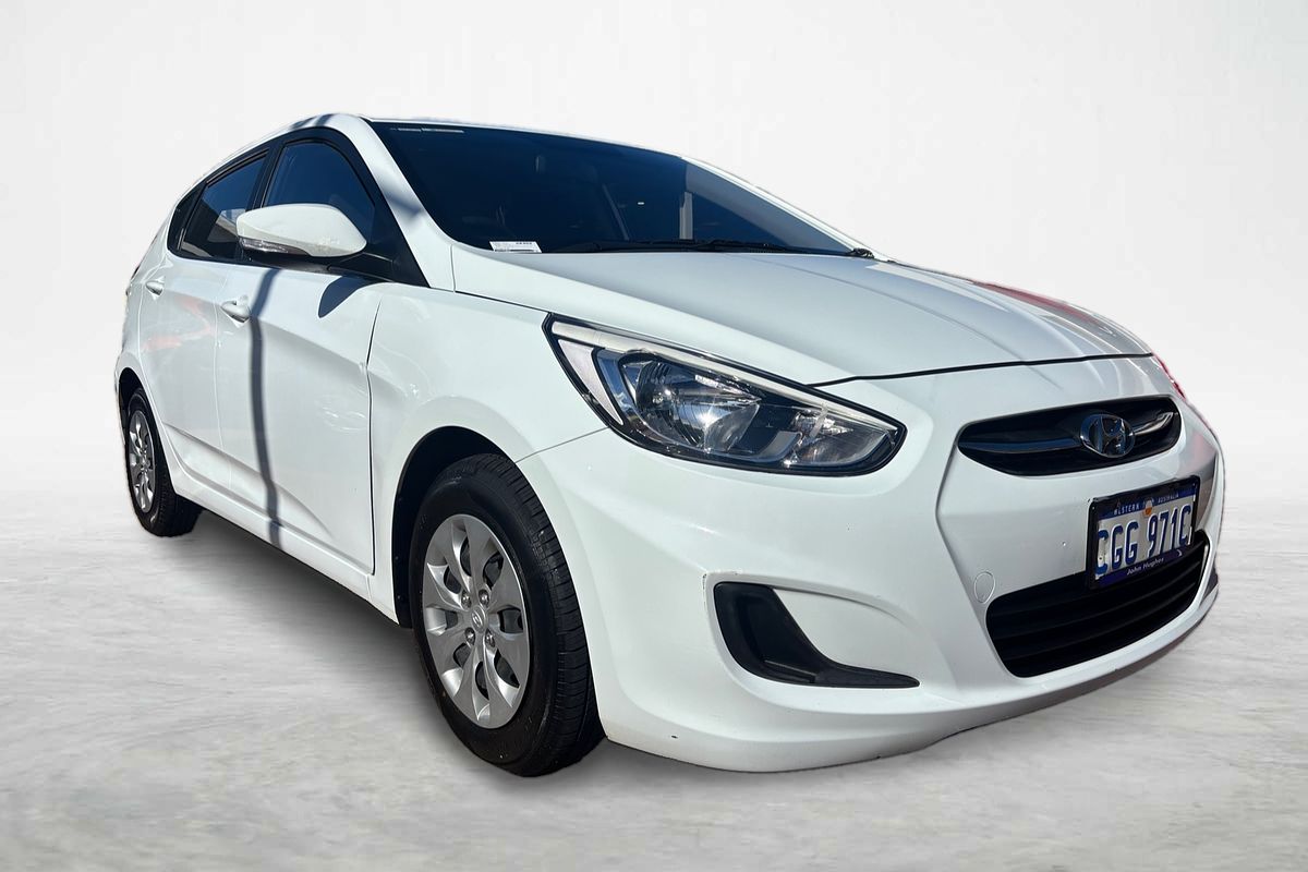 2016 Hyundai Accent Active RB4