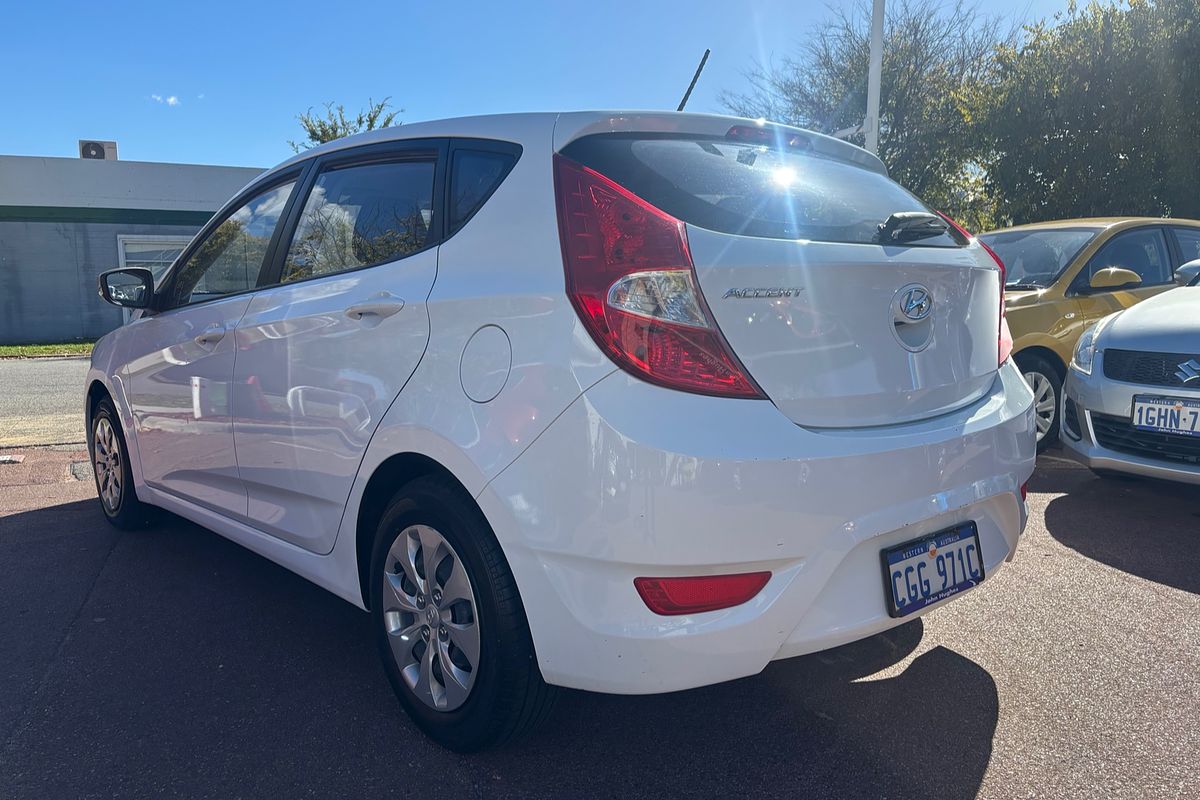 2016 Hyundai Accent Active RB4