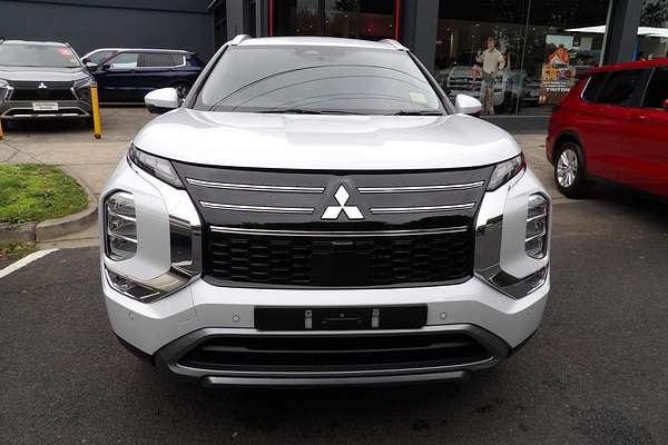 2025 Mitsubishi Outlander LS ZM