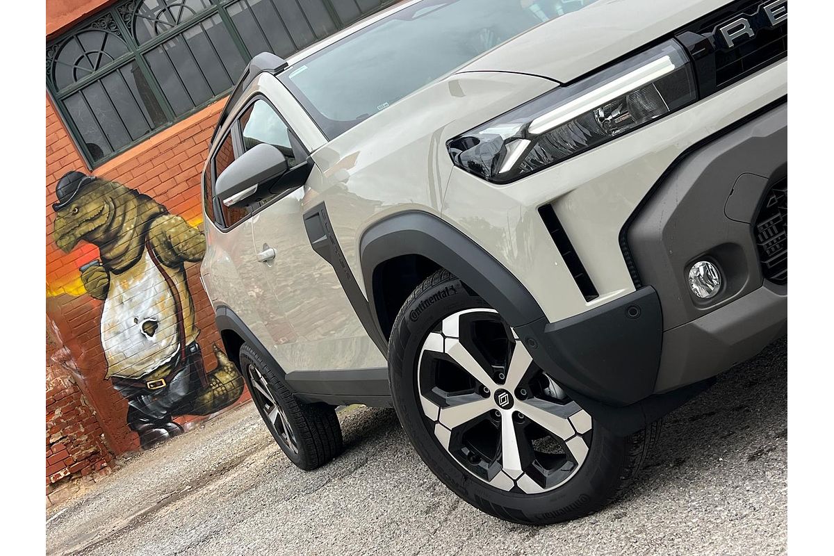 2025 Renault Duster Techno X1311