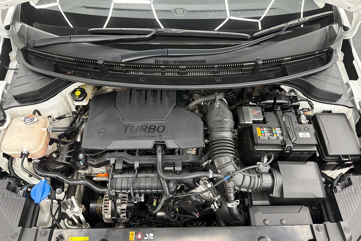 2024 Kia Stonic S YB