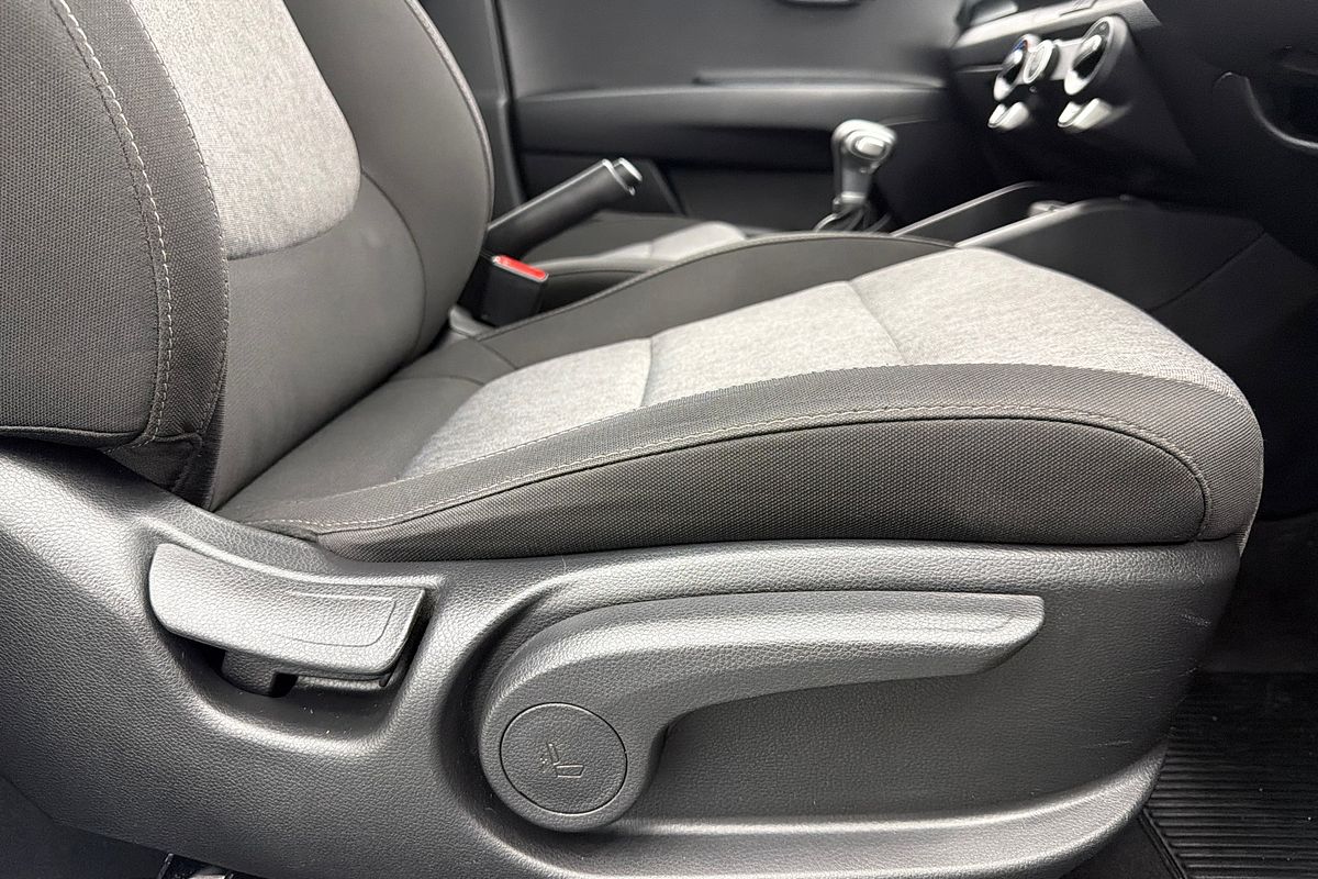 2024 Kia Stonic S YB