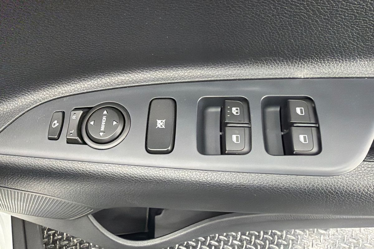 2024 Kia Stonic S YB
