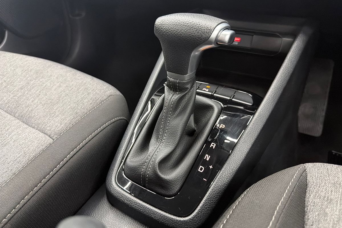 2024 Kia Stonic S YB