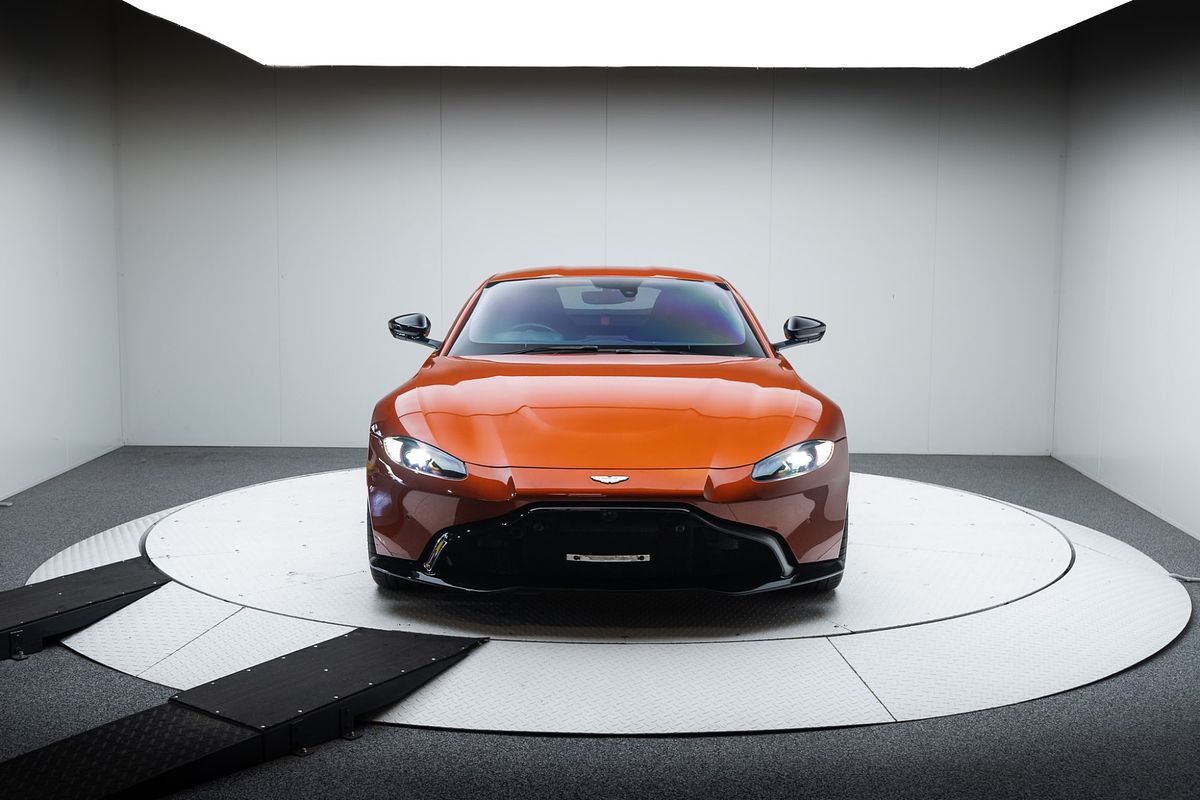 2019 Aston Martin Vantage