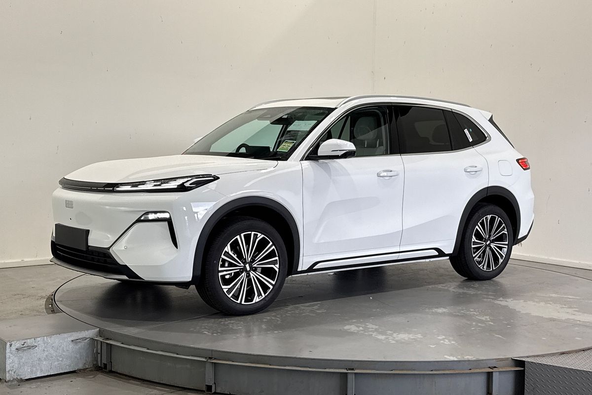 2026 Geely Starray EM-i Inspire P145