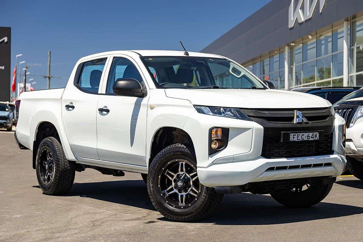 2018 Mitsubishi Triton GLX MR Rear Wheel Drive