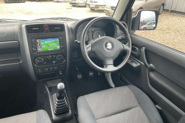 2012 Suzuki Jimny Sierra SN413 T6