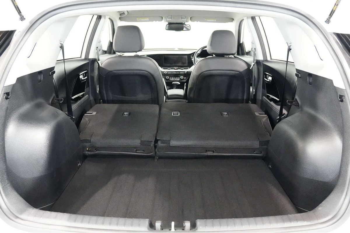 2021 Kia Niro Hybrid Sport DE