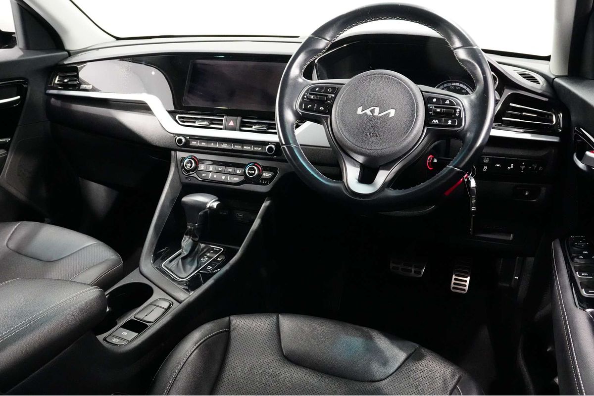 2021 Kia Niro Hybrid Sport DE