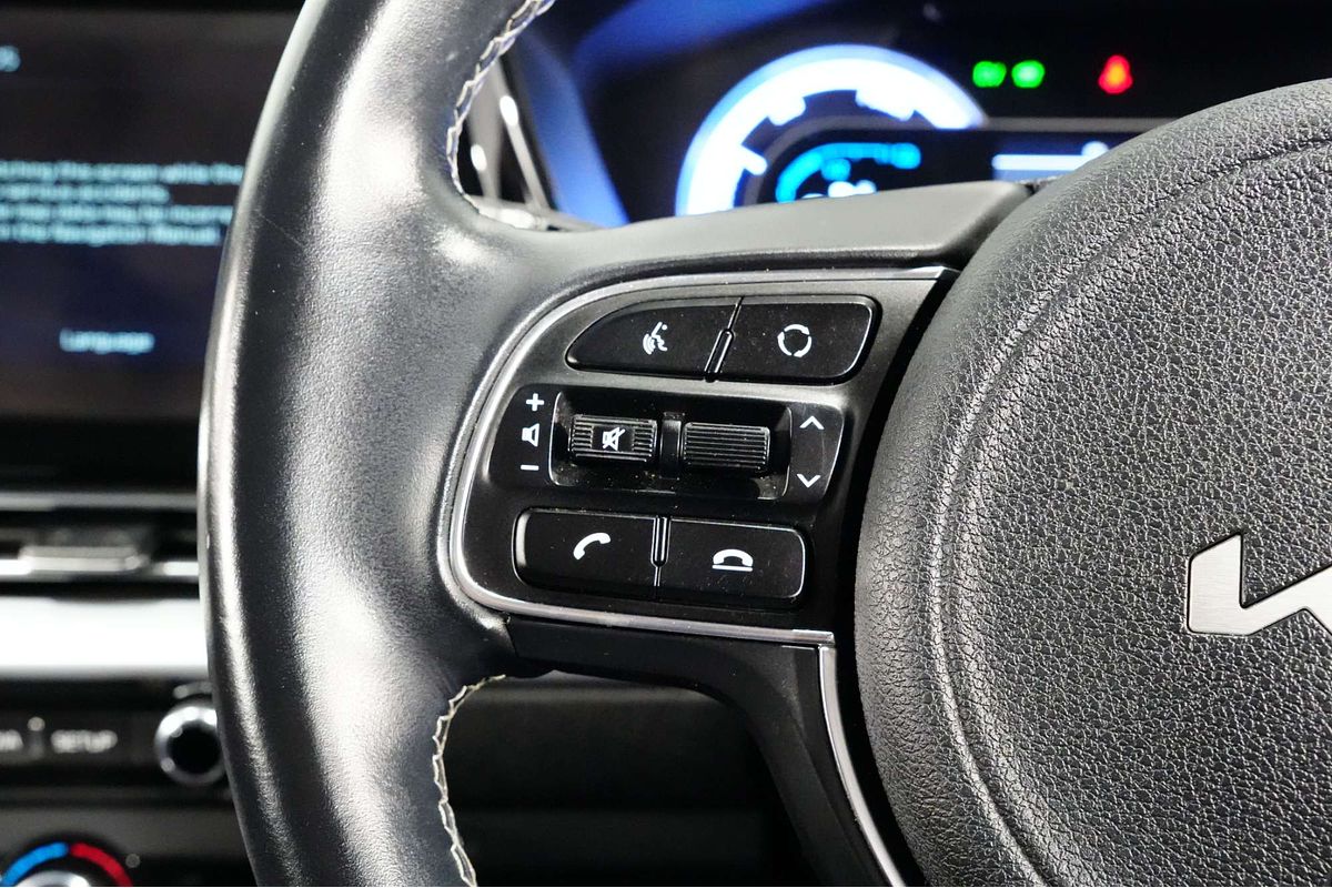 2021 Kia Niro Hybrid Sport DE