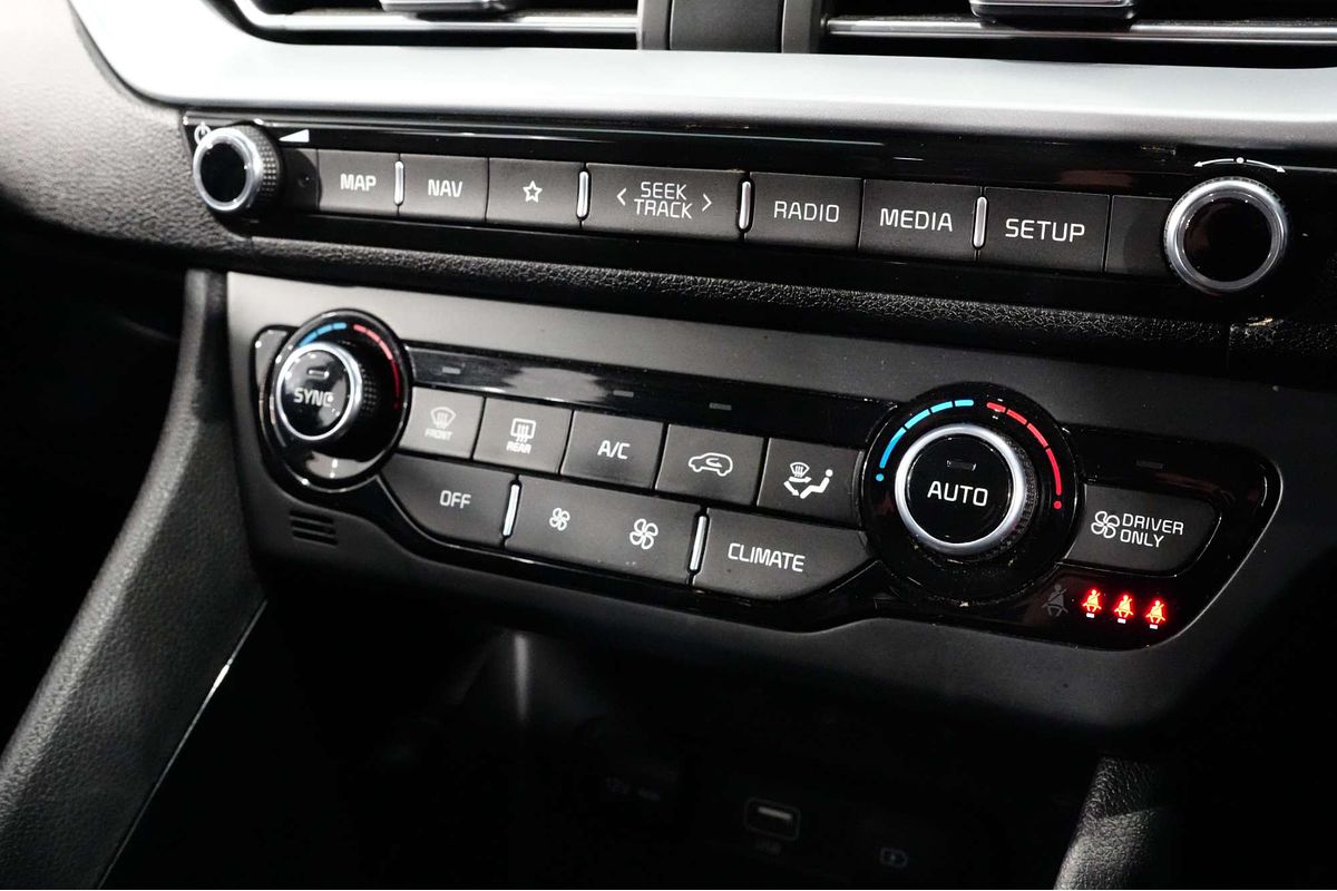 2021 Kia Niro Hybrid Sport DE
