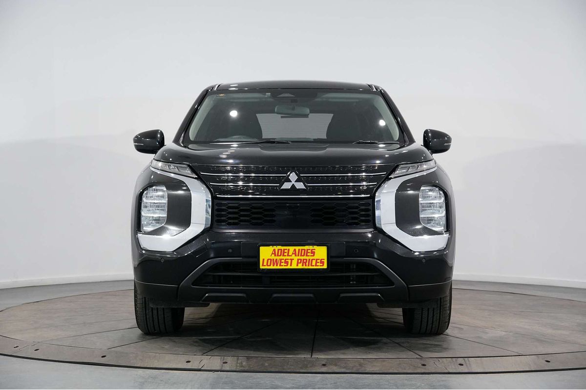 2022 Mitsubishi Outlander ES ZM