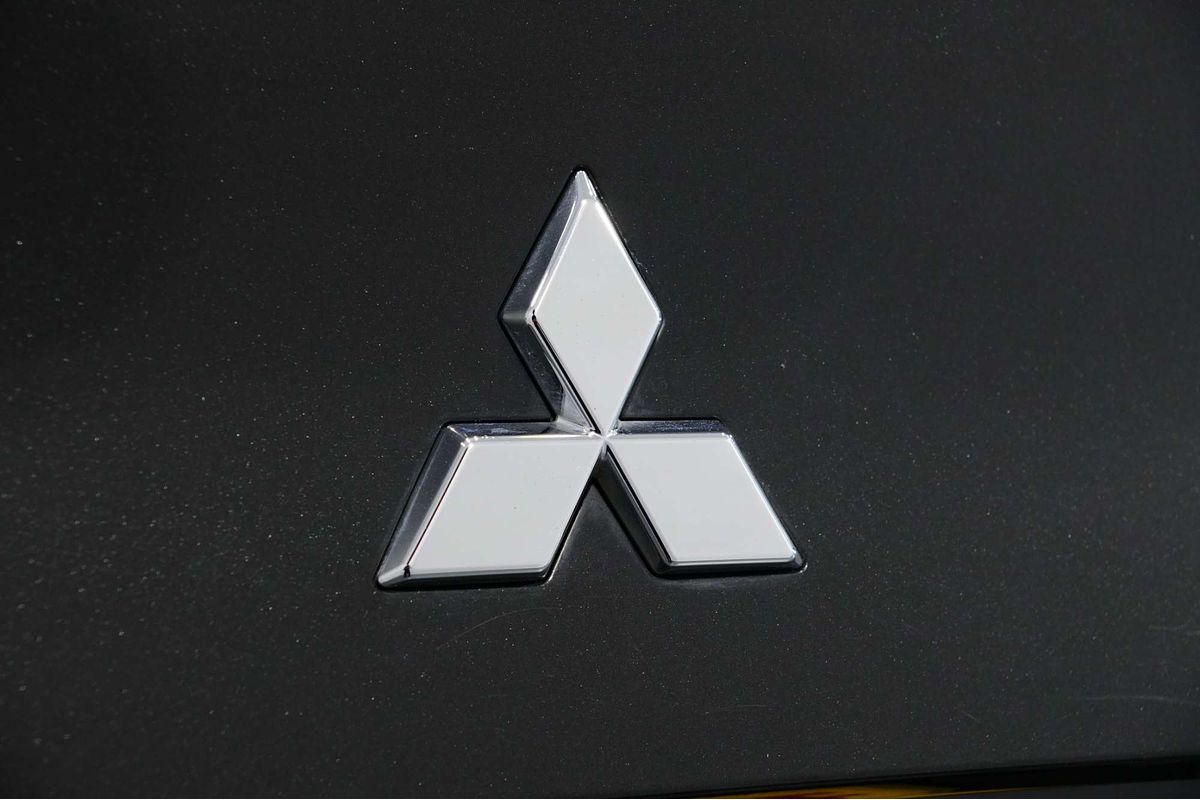 2022 Mitsubishi Outlander ES ZM