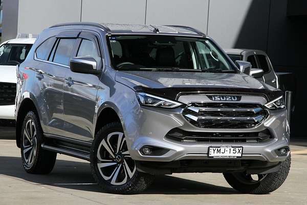 2022 Isuzu MU-X LS-T