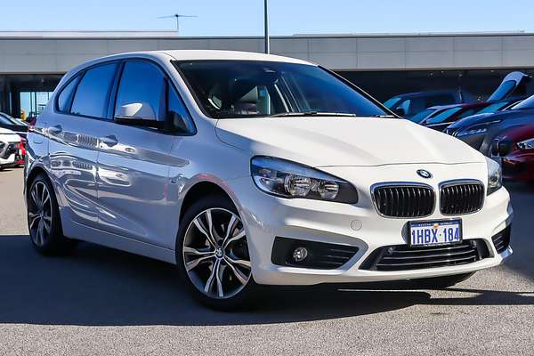 2015 BMW 2 Series 218i Sport Line F45