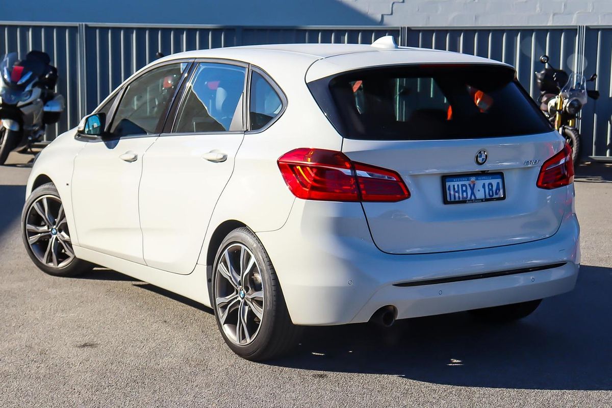 2015 BMW 2 Series 218i Sport Line F45