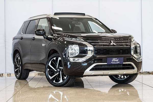 2025 Mitsubishi Outlander PHEV Exceed Tourer ZM