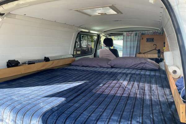 2003 Toyota Hiace SBV  RCH22R